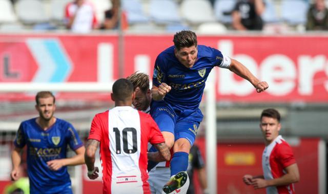 NBA新赛季MVP预测：约基奇力压对手勇夺桂冠